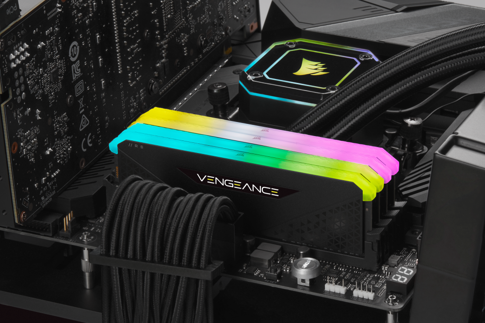 CORSAIR VENGEANCE RGB black 