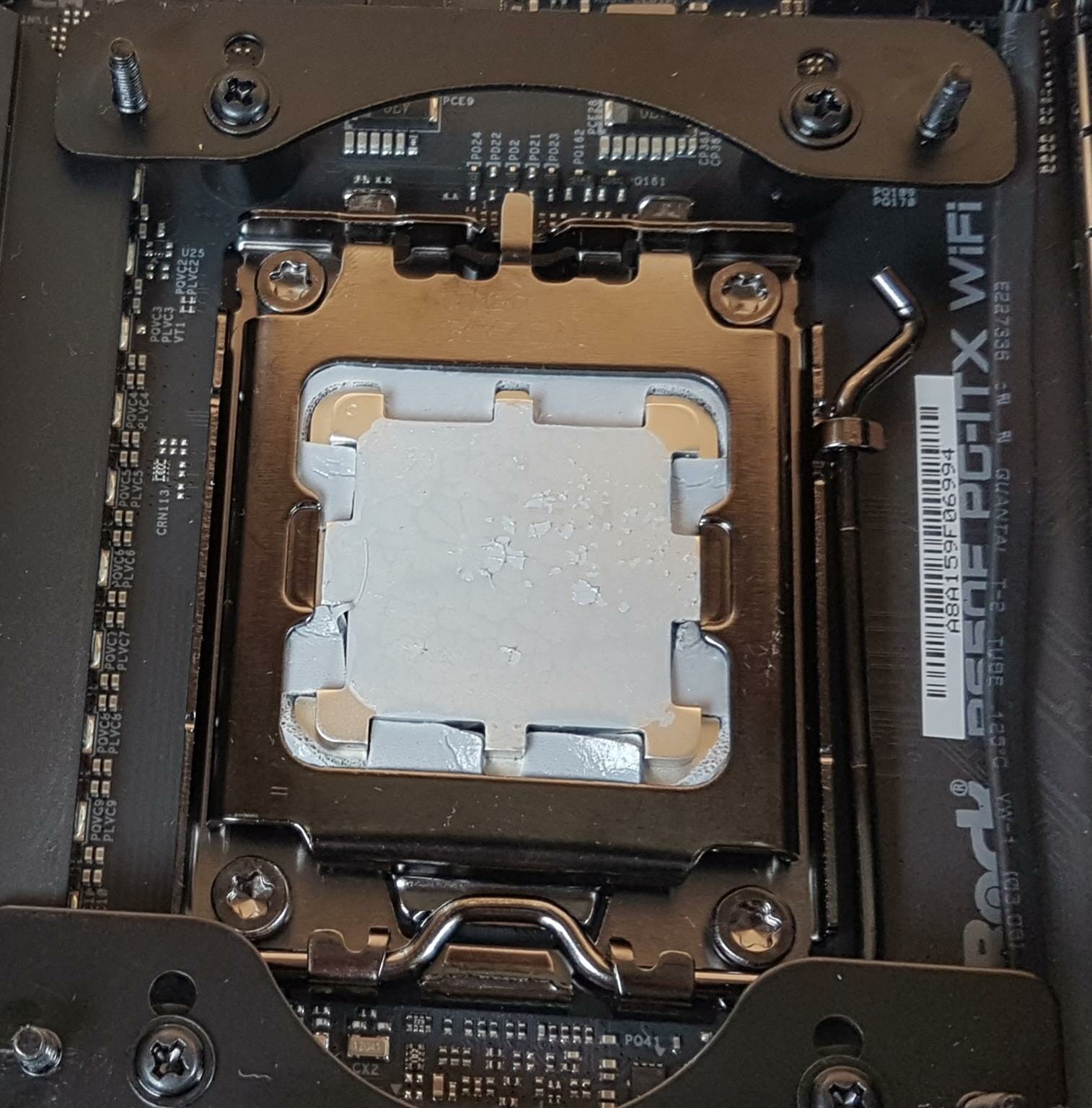 For those that get thermal paste triggeredI give you thermal grizzly's  recommended application : r/pcmasterrace