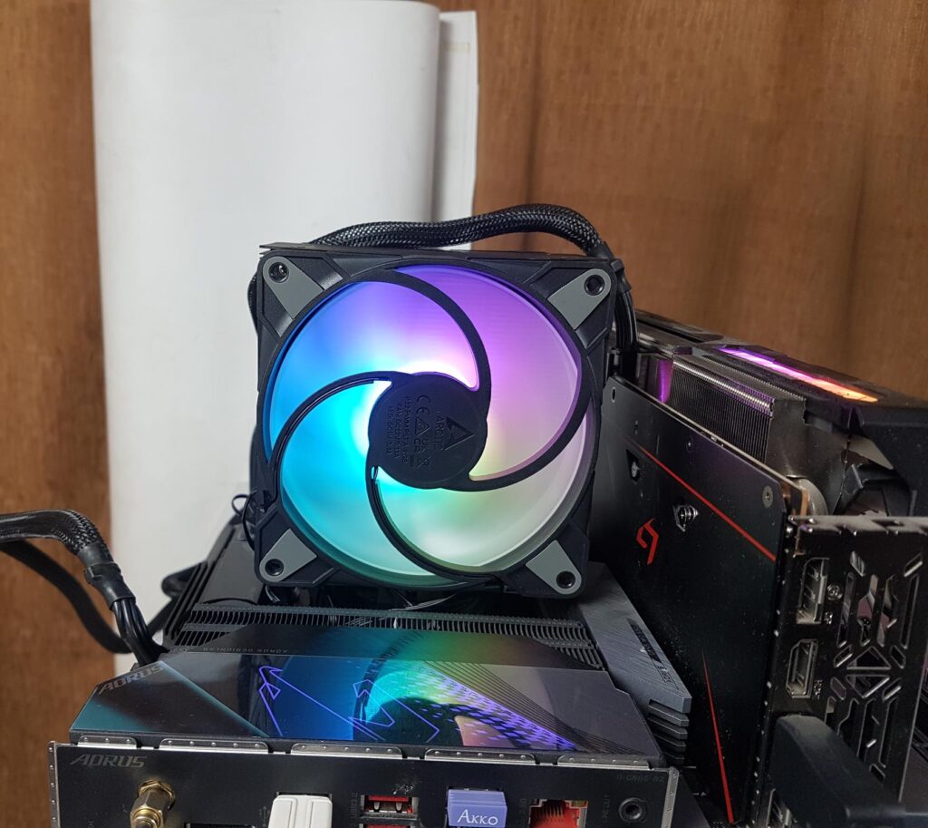 ARCTIC Freezer 36 A RGB Black RGB