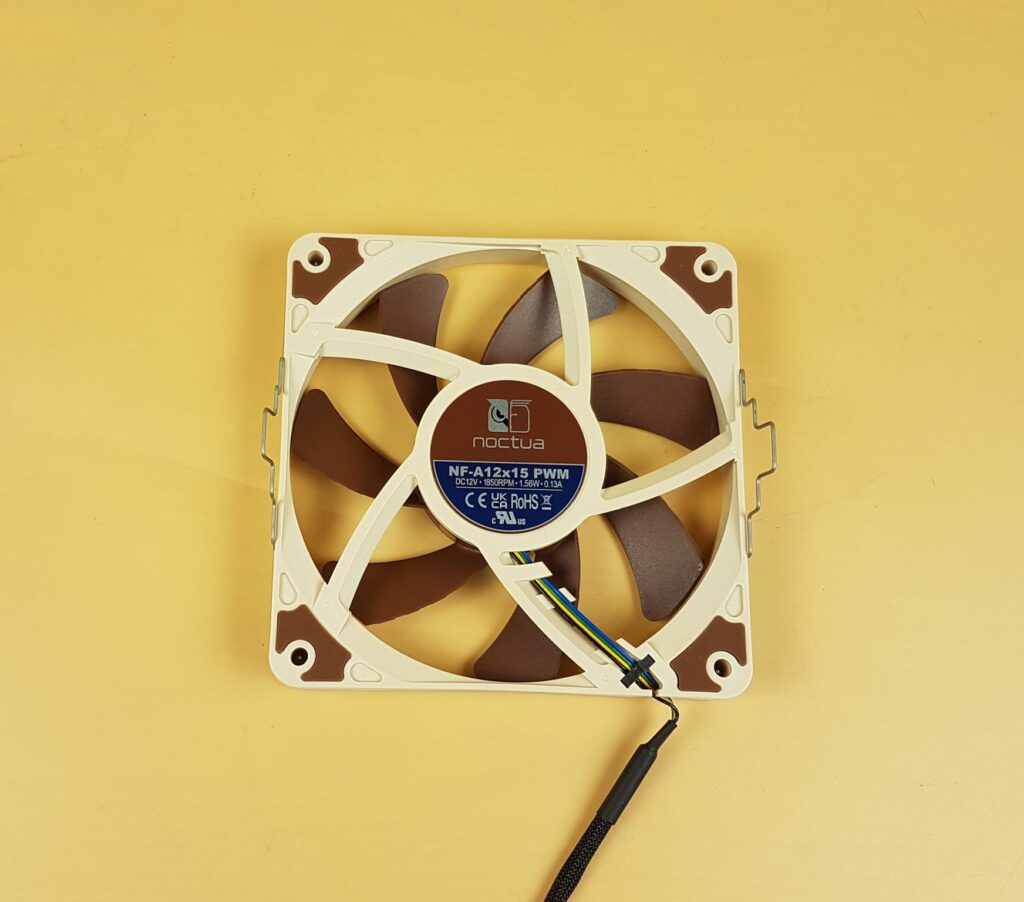 Noctua L12S x77 Fan 2