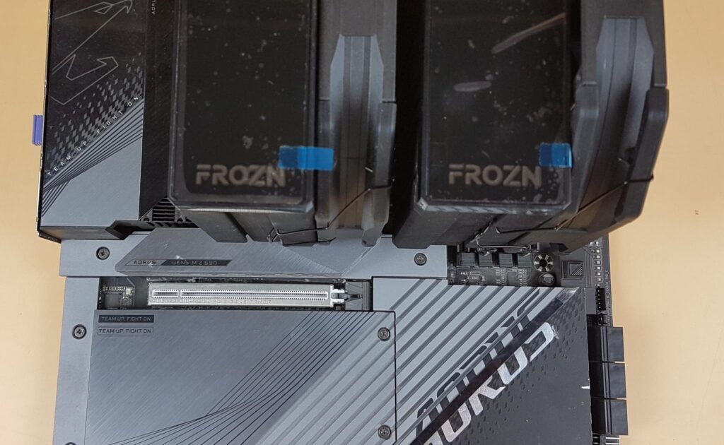 ID Cooling Frozn A720 Clearance PCIe