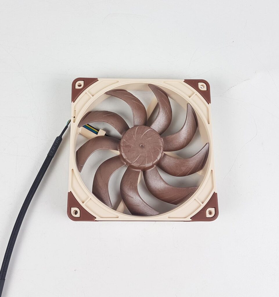 Noctua NF A14x25 G2 PWM Front View