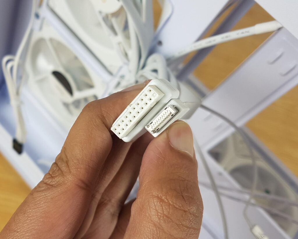 Ocypus Iota C70 White ARGB Cable USB