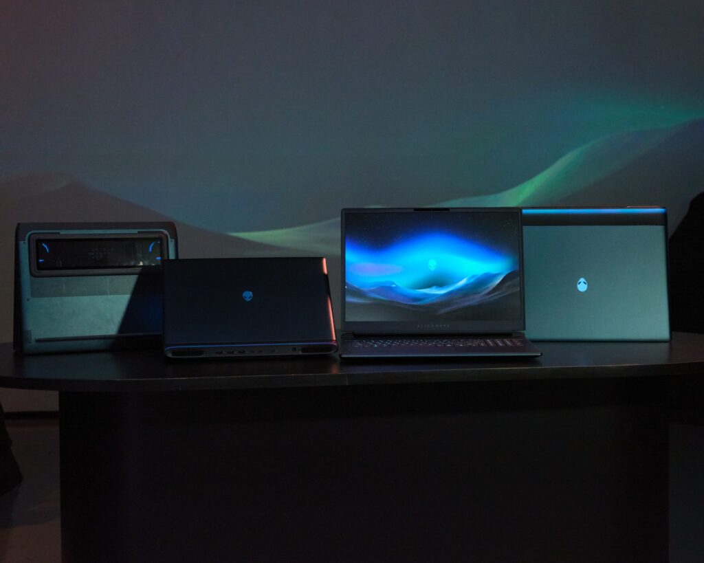 Alienware Area 51 Laptop Family 1920x1536 1