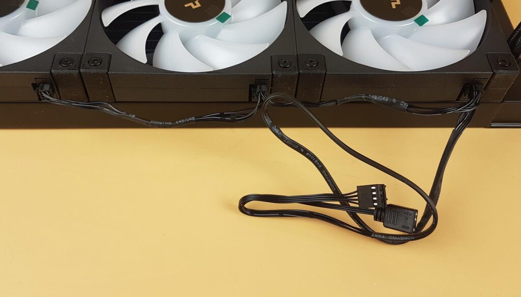 DeepCool LQ360 Fan Cables