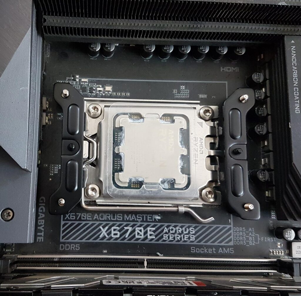 ID COOLING DX360 Max Installation 2