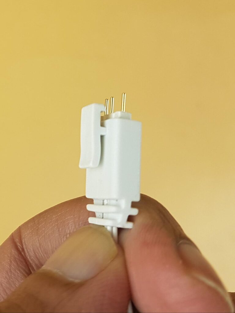 InWin AR360 White Fans ARGB Cable Buckle