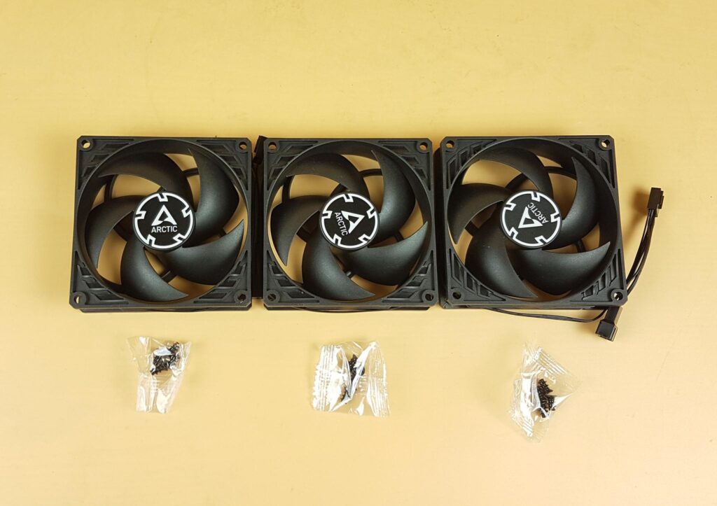 ARCTIC P9 Fans Unboxed